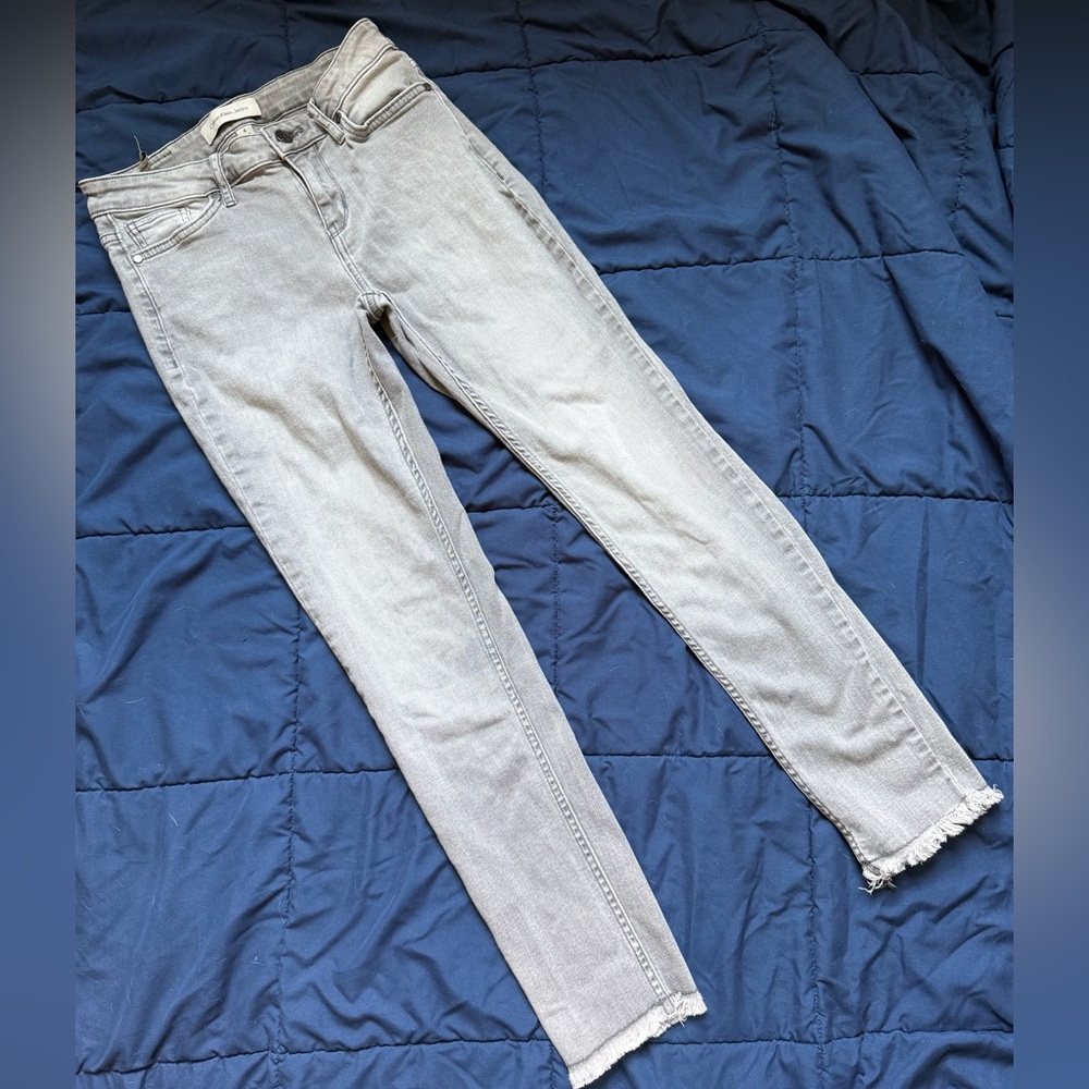 Stylish Gray Women's Jeans